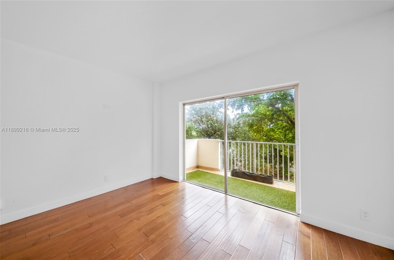 ISLAND PLACE AT NORTH BAY - Residential