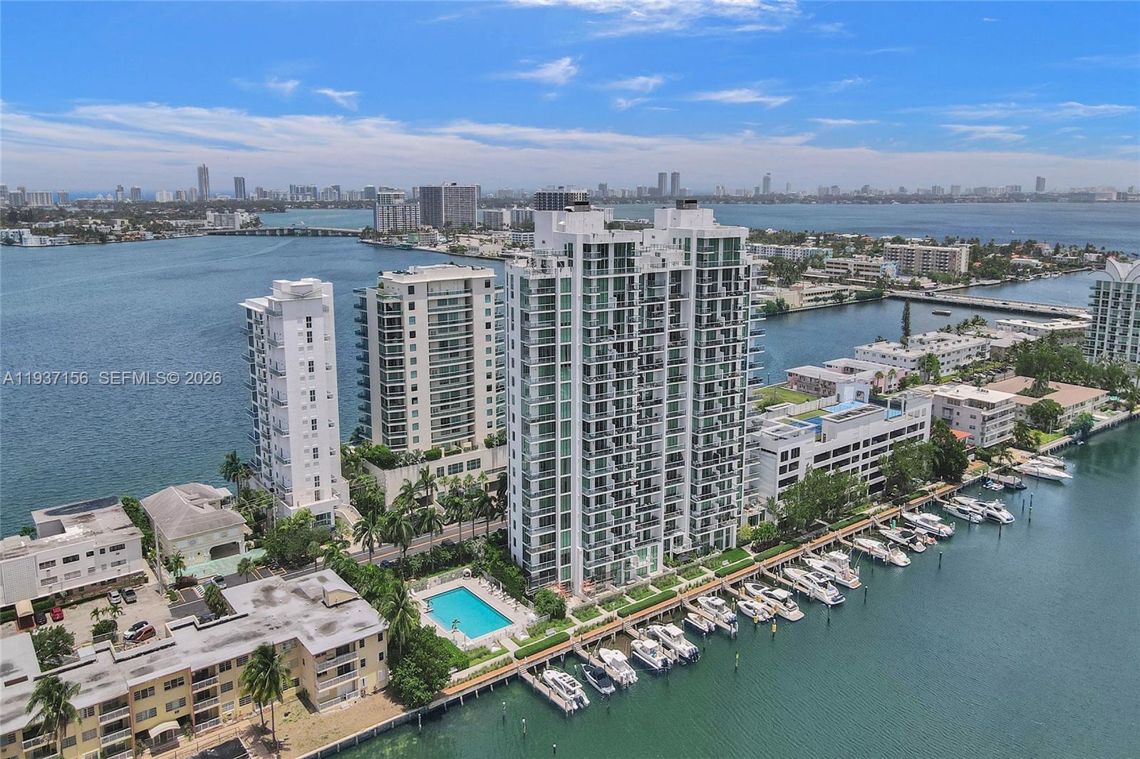 ELOQUENCE ON THE BAY COND - Residential