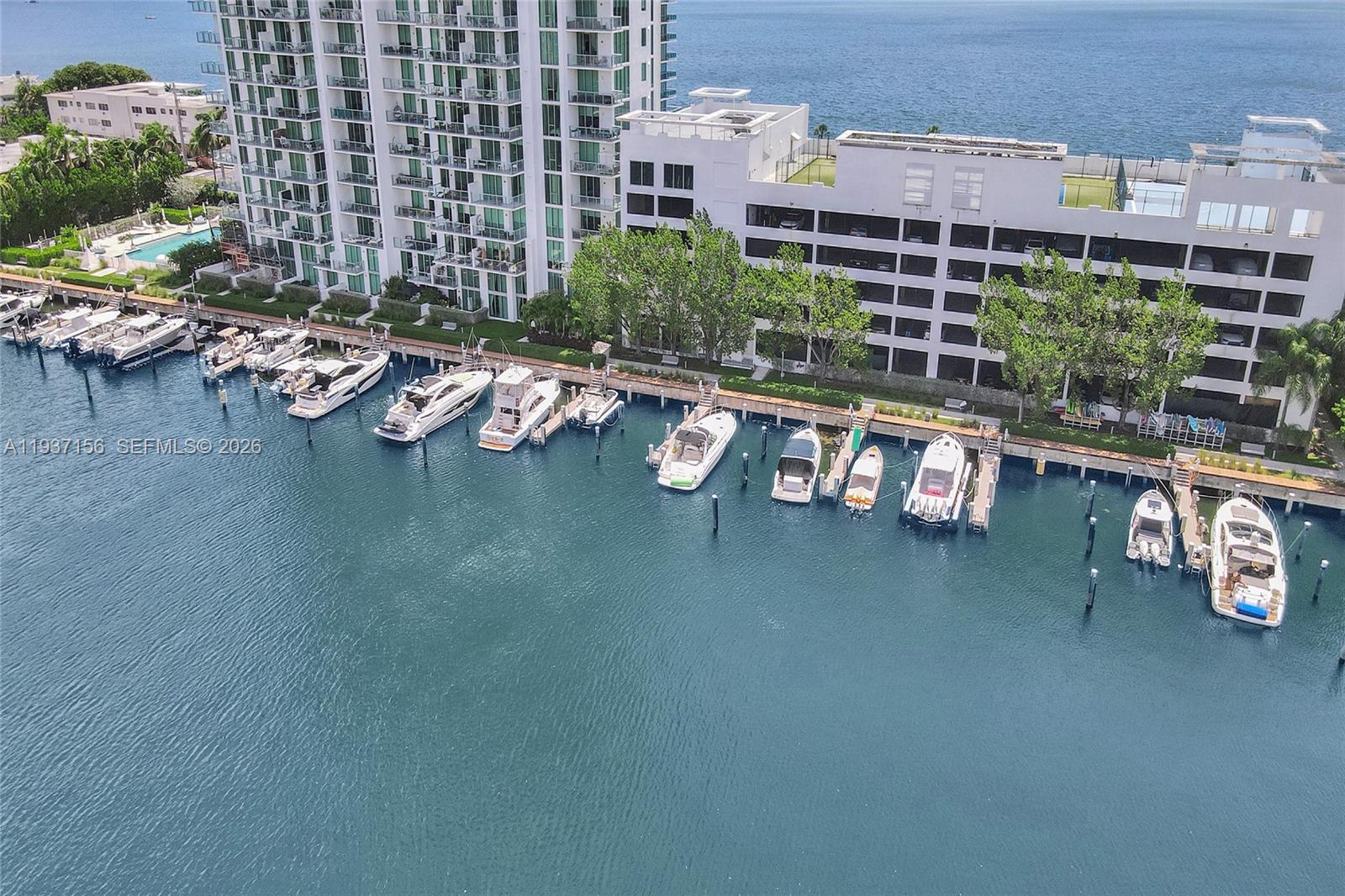 ELOQUENCE ON THE BAY COND - Residential