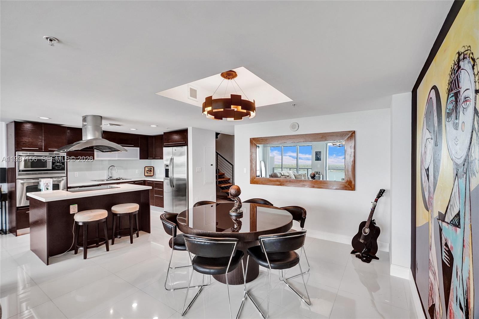 ELOQUENCE ON THE BAY COND - Residential