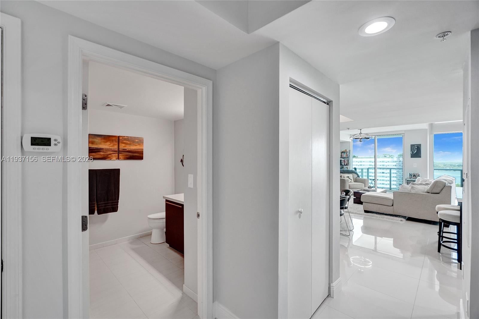 ELOQUENCE ON THE BAY COND - Residential