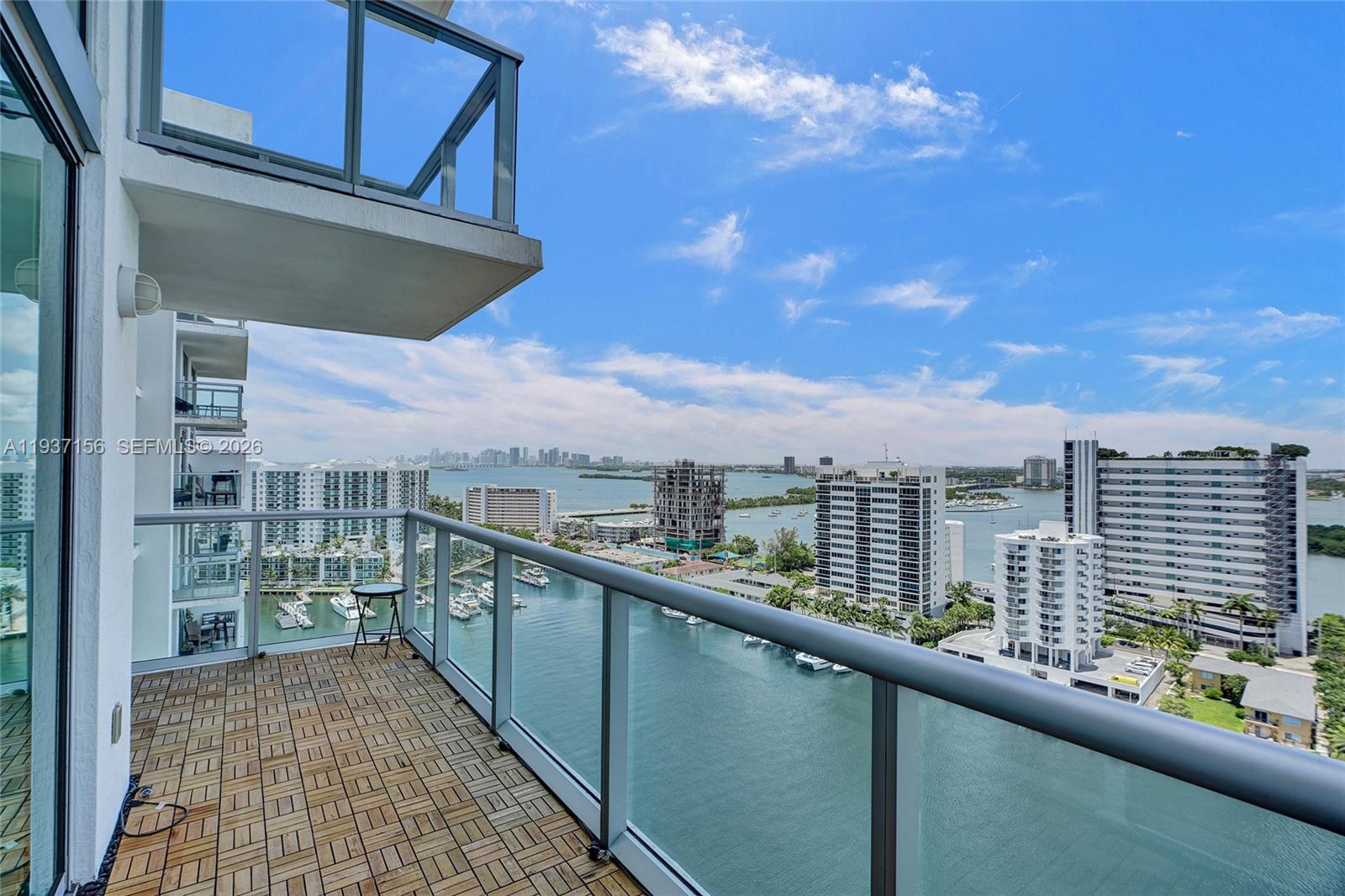 ELOQUENCE ON THE BAY COND - Residential