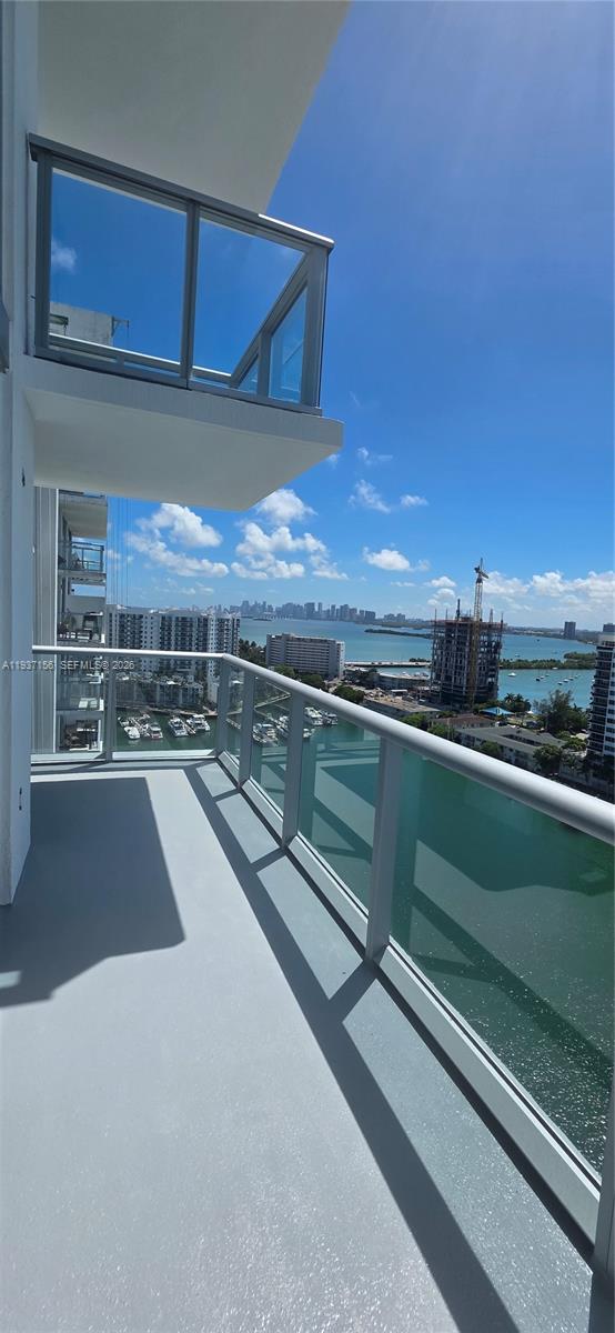 ELOQUENCE ON THE BAY COND - Residential