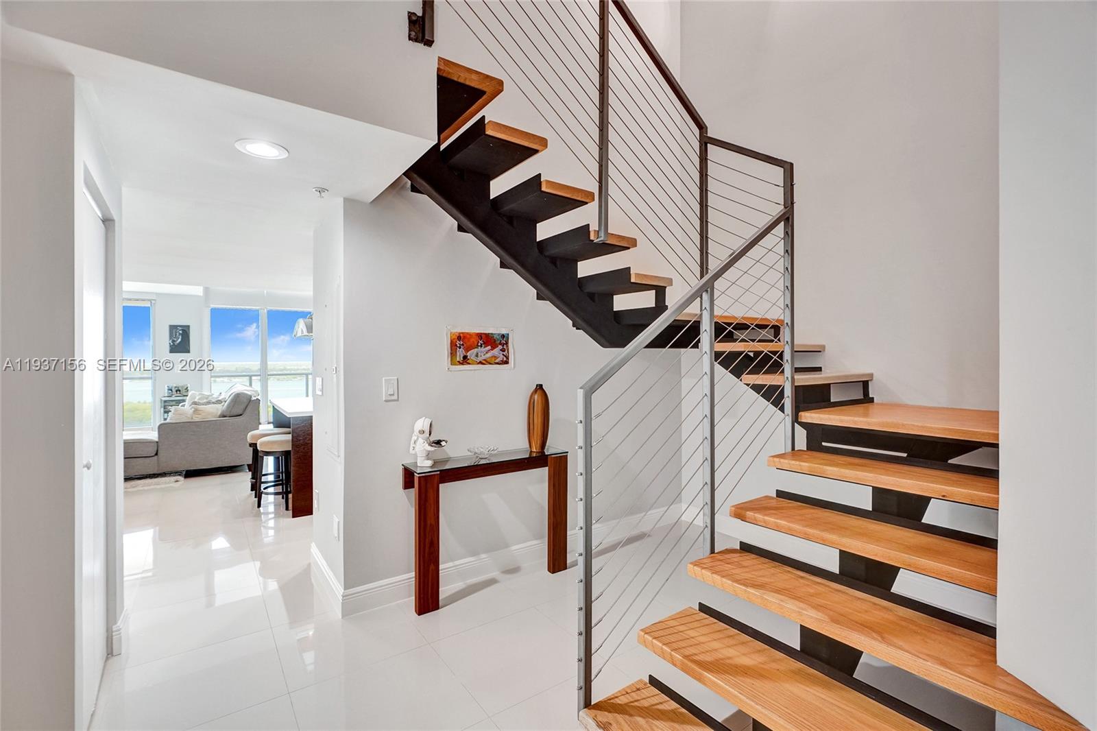 ELOQUENCE ON THE BAY COND - Residential