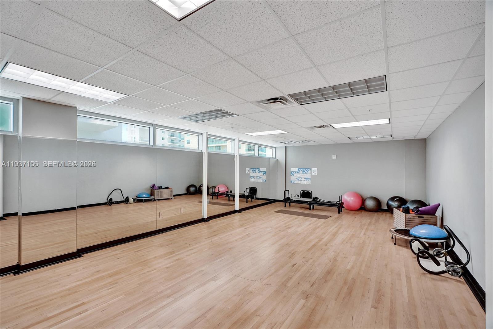 ELOQUENCE ON THE BAY COND - Residential