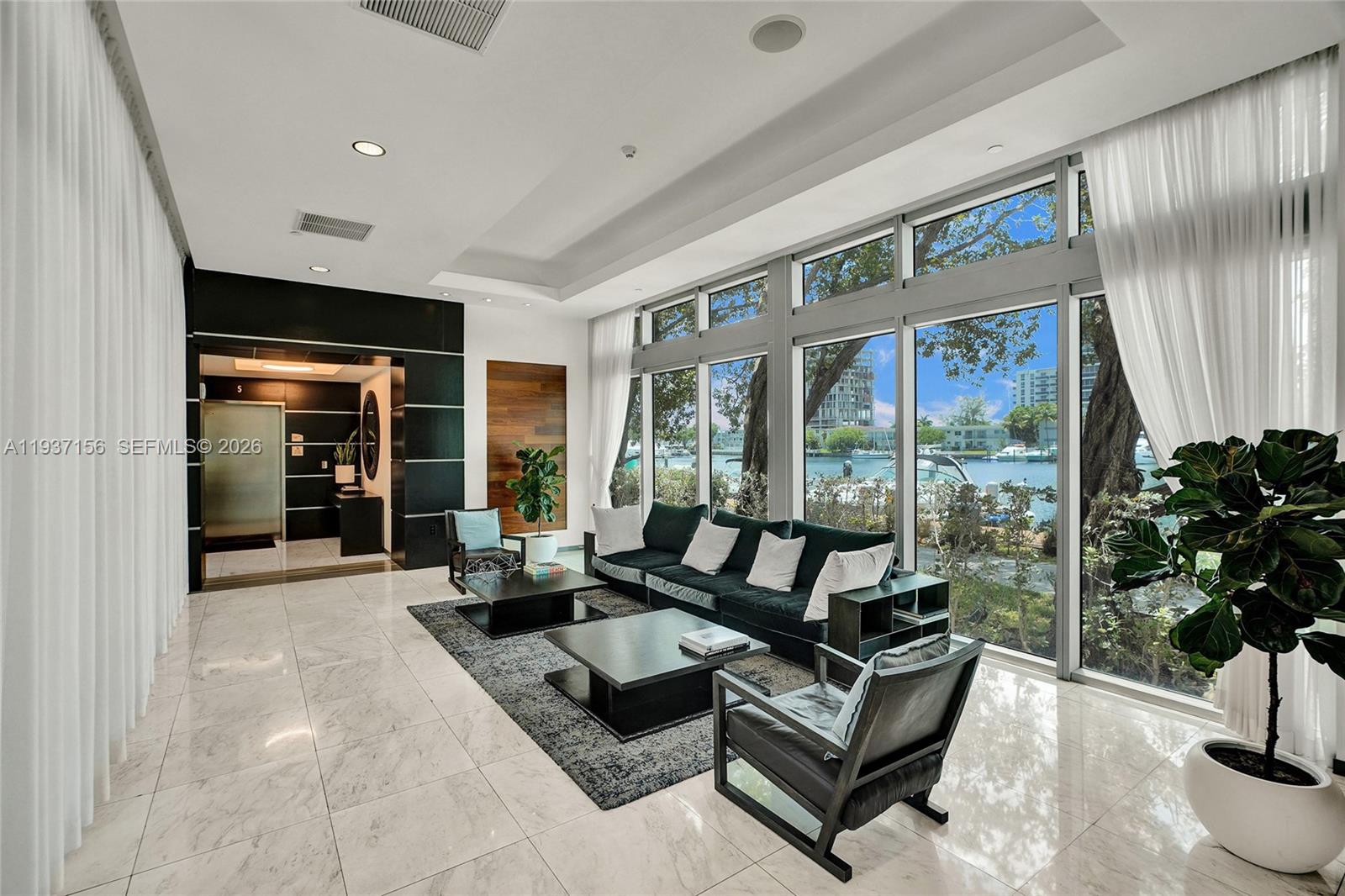 ELOQUENCE ON THE BAY COND - Residential