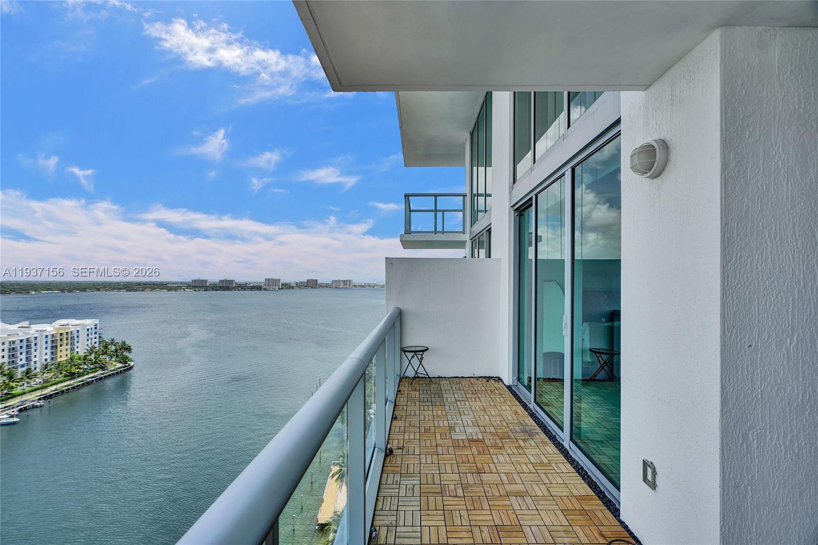 ELOQUENCE ON THE BAY COND - Residential