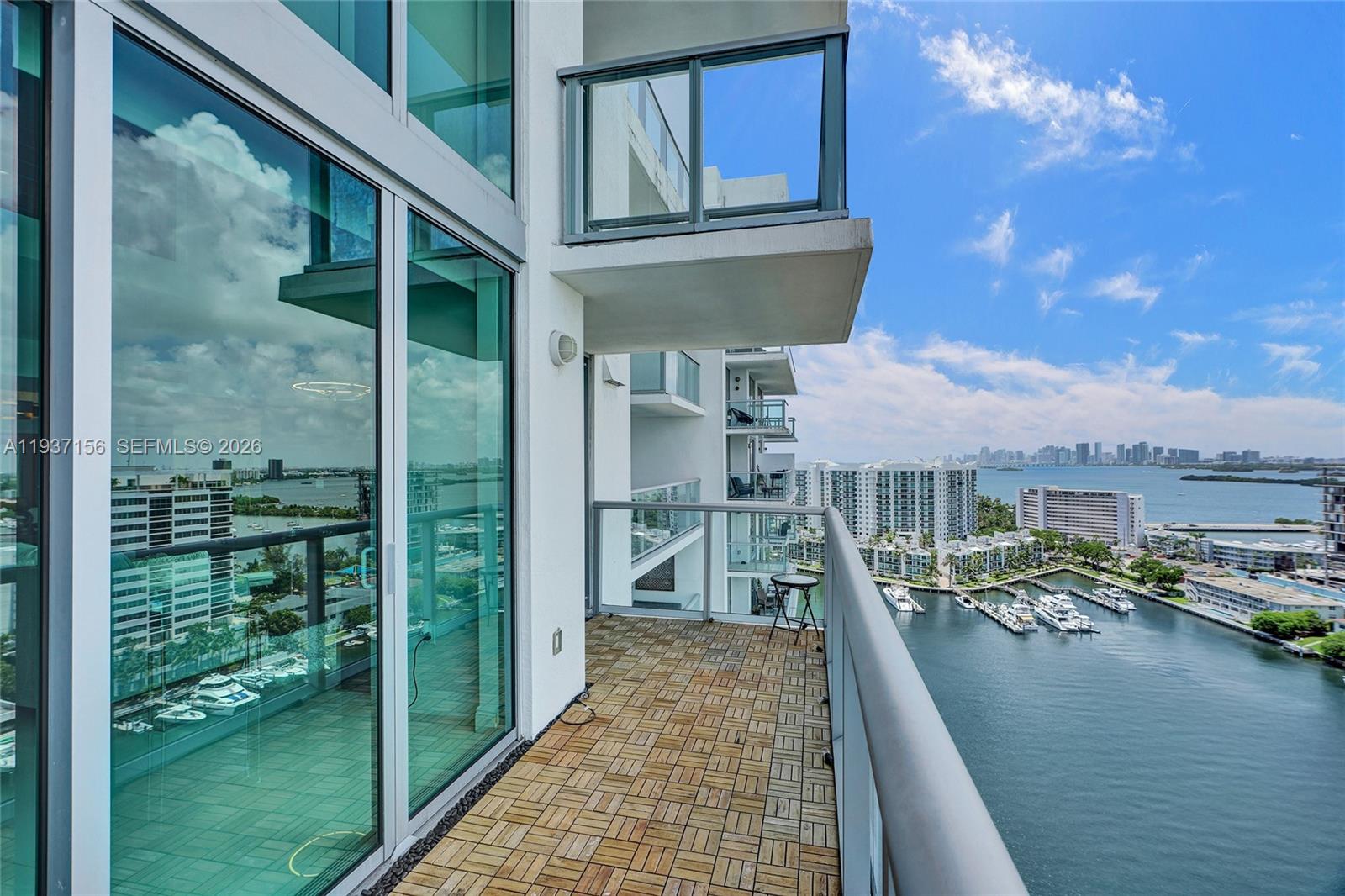 ELOQUENCE ON THE BAY COND - Residential