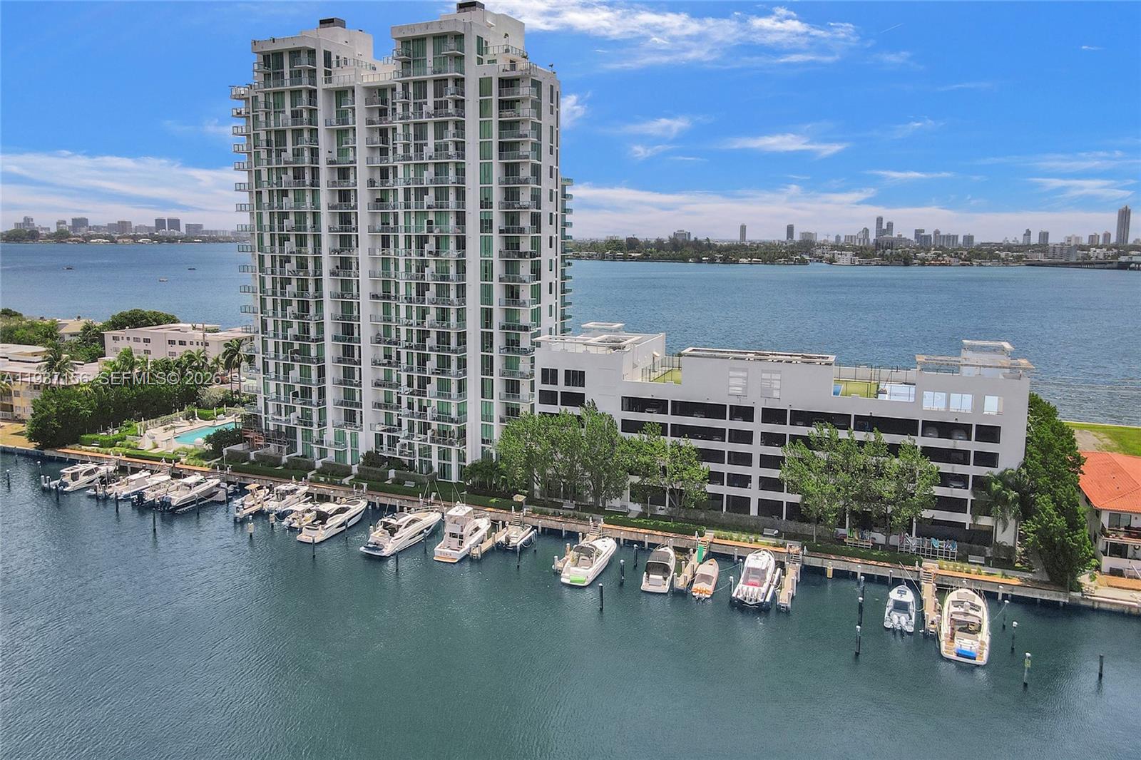 ELOQUENCE ON THE BAY COND - Residential