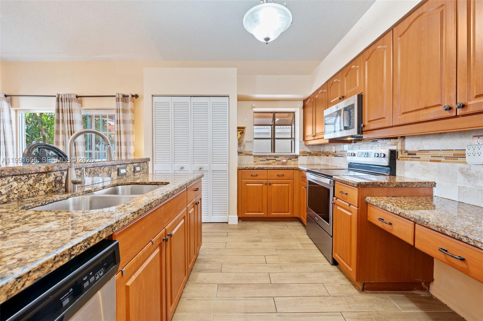 SAVANNAH PLAT 4 - Residential