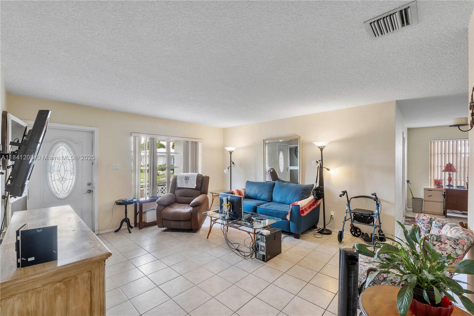 MAINLANDS OF TAMARAC LAKE - Residential