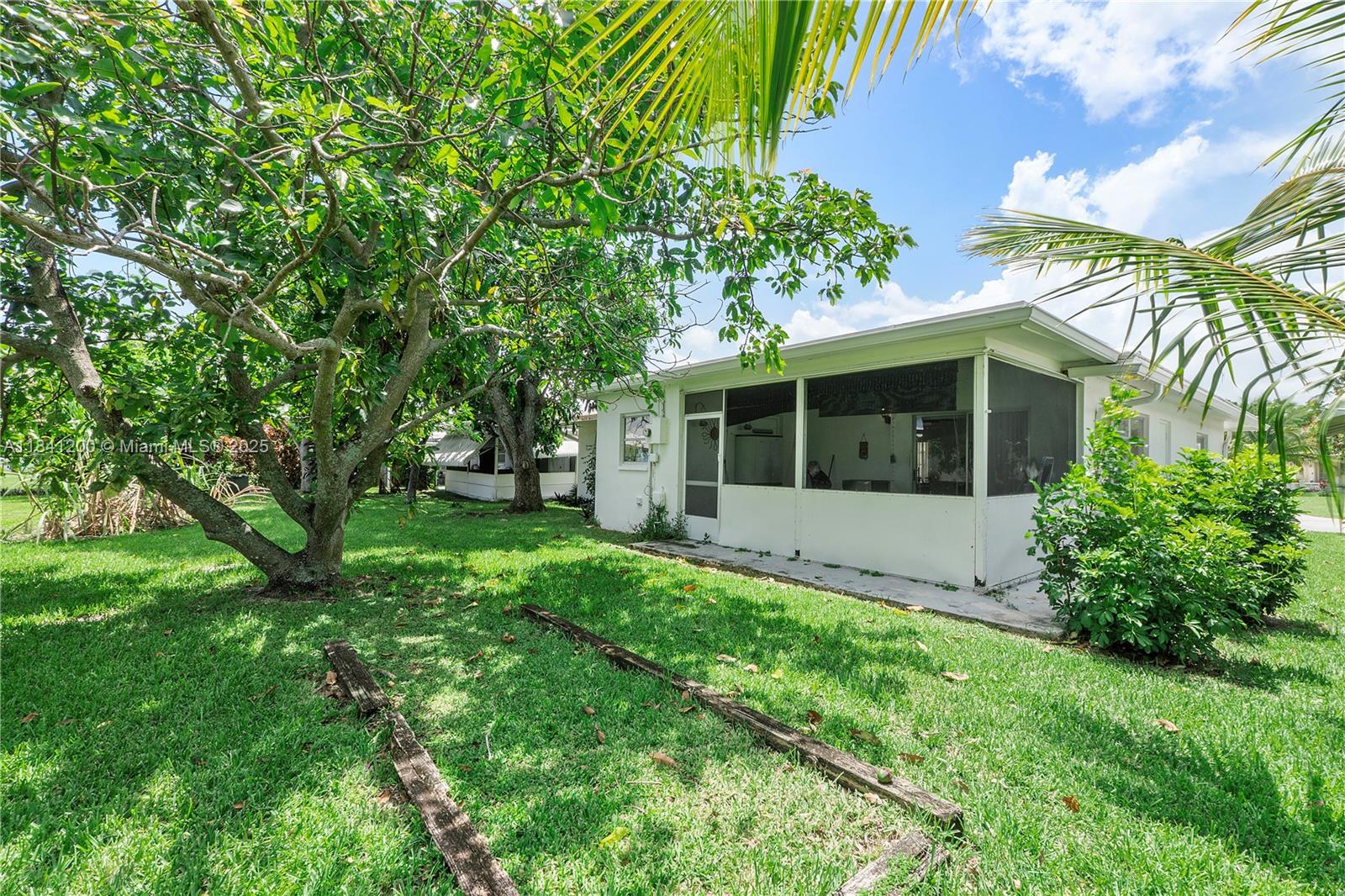 MAINLANDS OF TAMARAC LAKE - Residential