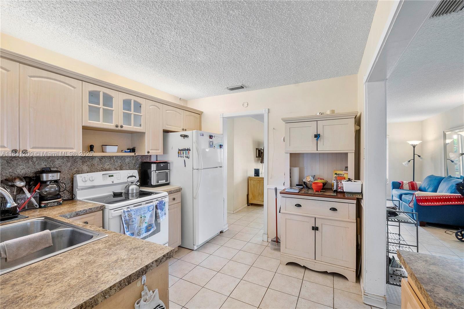 MAINLANDS OF TAMARAC LAKE - Residential