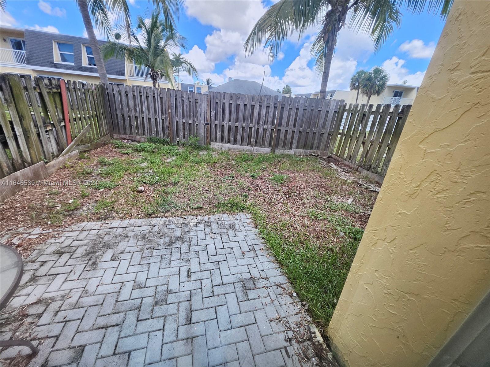 PELICAN POINT AT BOYNTON - Residential