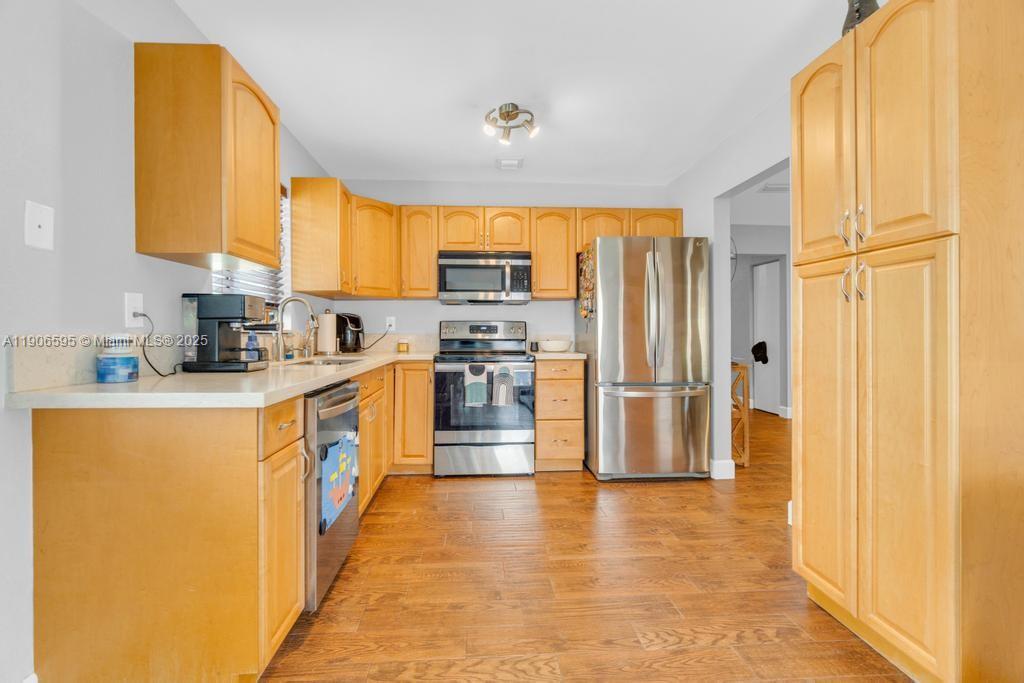 TOWNHOMES OF AUDUBON SOUT - Residential Lease