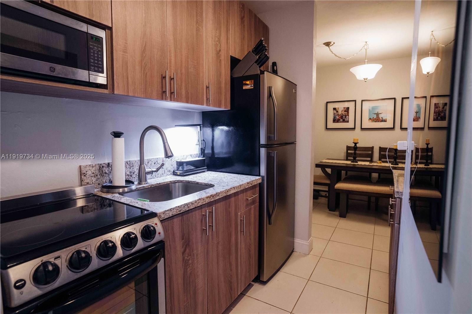 HIDEAWAY CONDO - Residential Lease