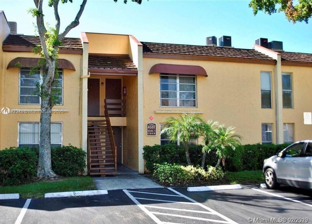 Spacious 2-bedroom, 1-bath condo featuring a comfortable floor plan with plenty of natural light and a private balcony to enjoy the outdoors. Recent updates include a new refrigerator, fresh paint touch-ups, completed in December 2024. In 2025, the AC compressor was replaced, providing peace of mind and efficient cooling. Conveniently located near shopping, dining, and major highways, this move-in ready home is perfect for homeowners or investors alike!