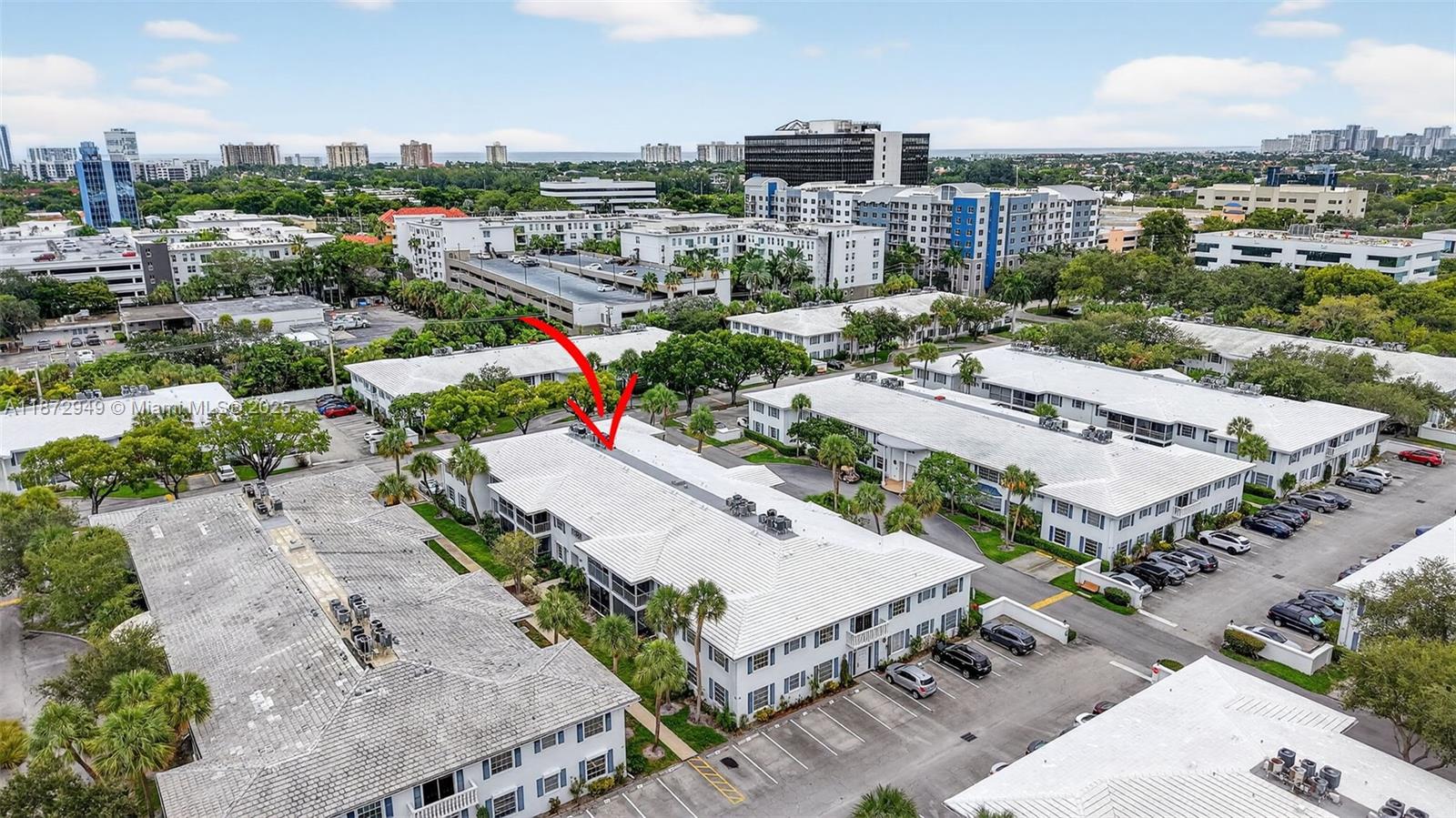 IMPERIAL POINT COLONNADES - Residential