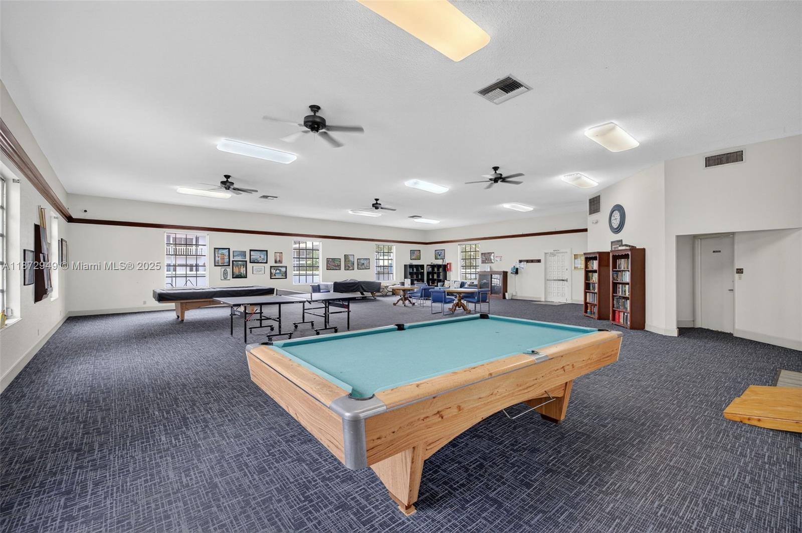 IMPERIAL POINT COLONNADES - Residential