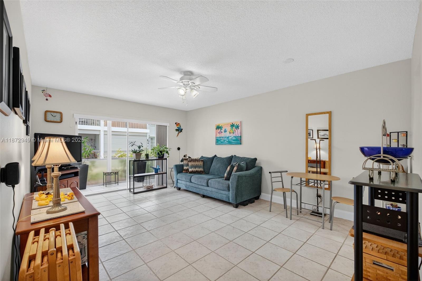 IMPERIAL POINT COLONNADES - Residential