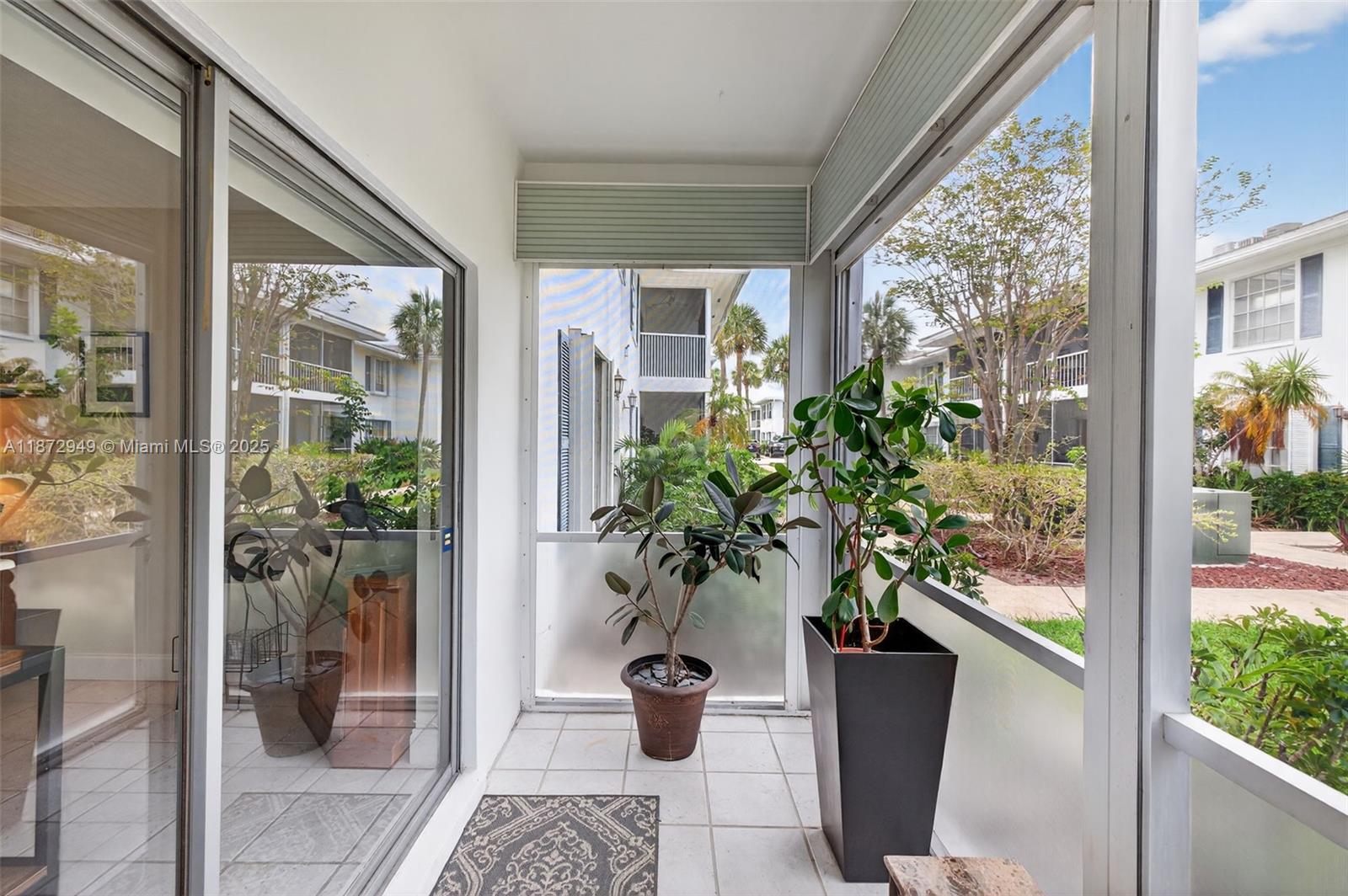 IMPERIAL POINT COLONNADES - Residential