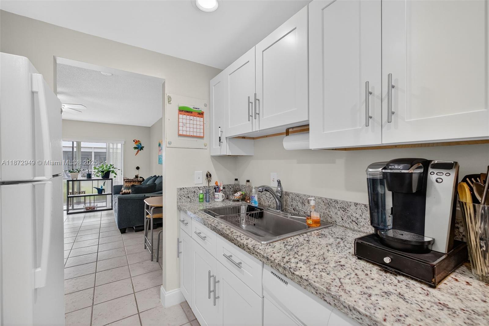 IMPERIAL POINT COLONNADES - Residential