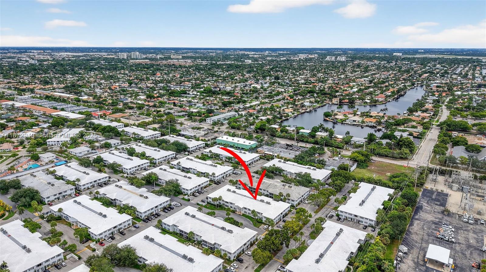 IMPERIAL POINT COLONNADES - Residential