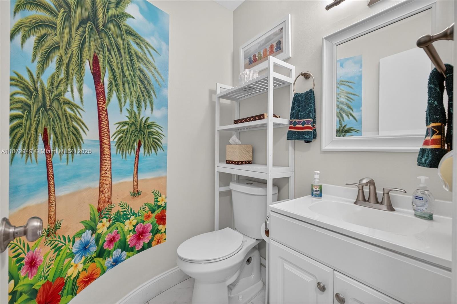 IMPERIAL POINT COLONNADES - Residential