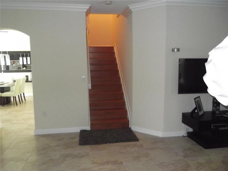 DORAL ISLES NORTH SECTION - Residential Lease