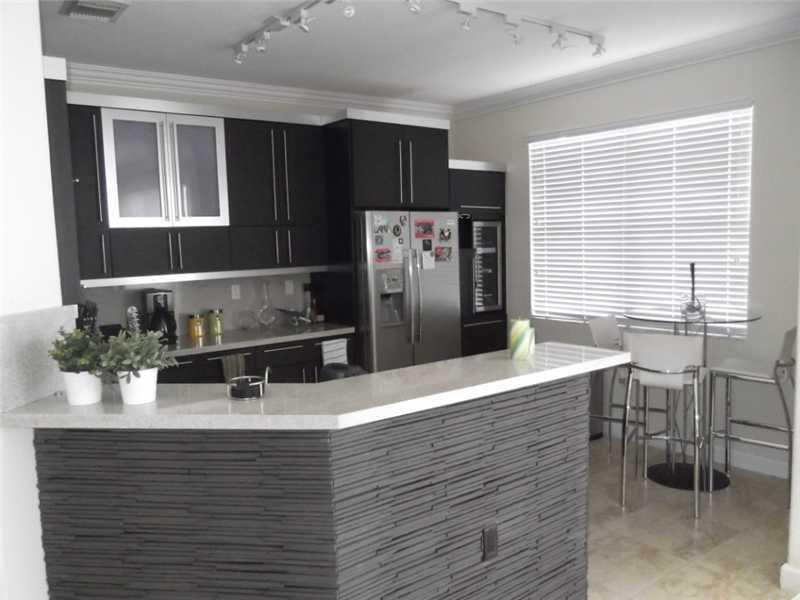 DORAL ISLES NORTH SECTION - Residential Lease