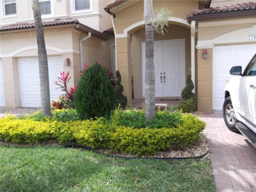 NICE RECENTLY REMODELED 3 BEDROOM 2 1/2 BATHS COASH HOME IN QUIET, WELL MAINTAINED AND SECURE POLINESIAN AT ISLANDS AT DORAL COMMUNITY. LAKE VIEW EXCELENT PATIO AND PAVED BACK YARD. BLOCKS TO FLORIDA TURNPIKE AND DIRECT ACCESS TO PALMETTO EXPWY. NEAR DORA L'S BEST SCHOOLS AND AMENITIES. NEW KITCHEN AND APPLIANCES, BATHS, CLOSETS AND WOODEN STAIRS AND SECOND FLOOR.