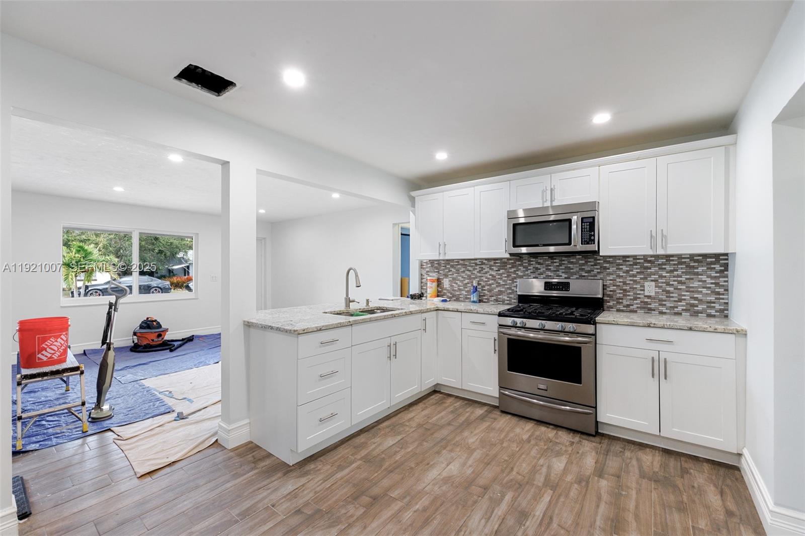 GREYNOLDS HIGHLANDS UNIT - Residential Lease