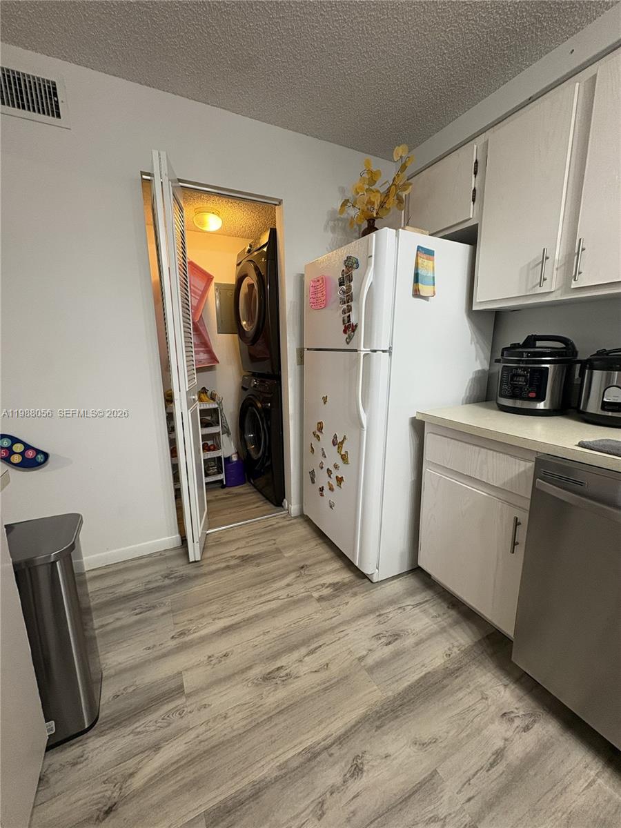 PINE RIDGE NORTH VILLAGE - Residential