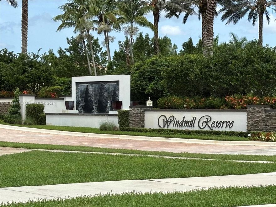 OPEN HOUSE FOR PUBLIC 07/13 SAT 12:00PM TO 03:00PM & 07/14 SUN 01:00PM TO 04:00PM, LIKE  A "GEM" CUSTOM BUILT HOME IN THE WINDMILL RESERVE WITH 5 BED, 5.2 BATHS, DEN, LOFT RETREAT, 3 CAR GARAGE WITH SMART HOUSE TECHNOLOGY. BUILT IN MEDIA ROOM, BREATHTAKING VIEW AT WIDEST PART OF LAKE, 24x24 SATUNIA FLOOR, MARBLE, GRANITE, WOOD EVERYWHERE, WOOD CALIFORNIA CLOSETS,  CABINETS, TOP OF THE LINE STAINLESS STEEL APPLIANCES. HUGE FENCED IN YARD W/ HEATEDPOOL AND SPA. TOO MANY UPGRADES. DON'T MISS! WON'T LAST LONGER!