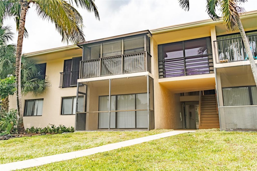 Photo of 5831 Washington St #44, Hollywood, FL 33023 (MLS # A11467186)