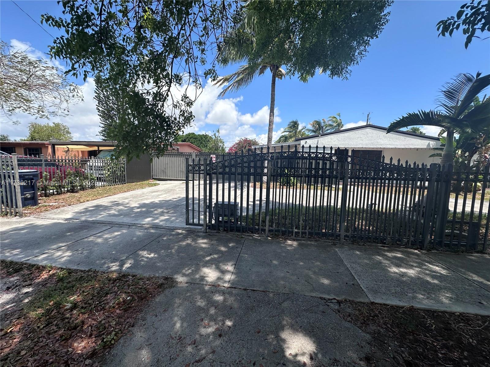 CUTLER RIDGE SEC 4 - Residential