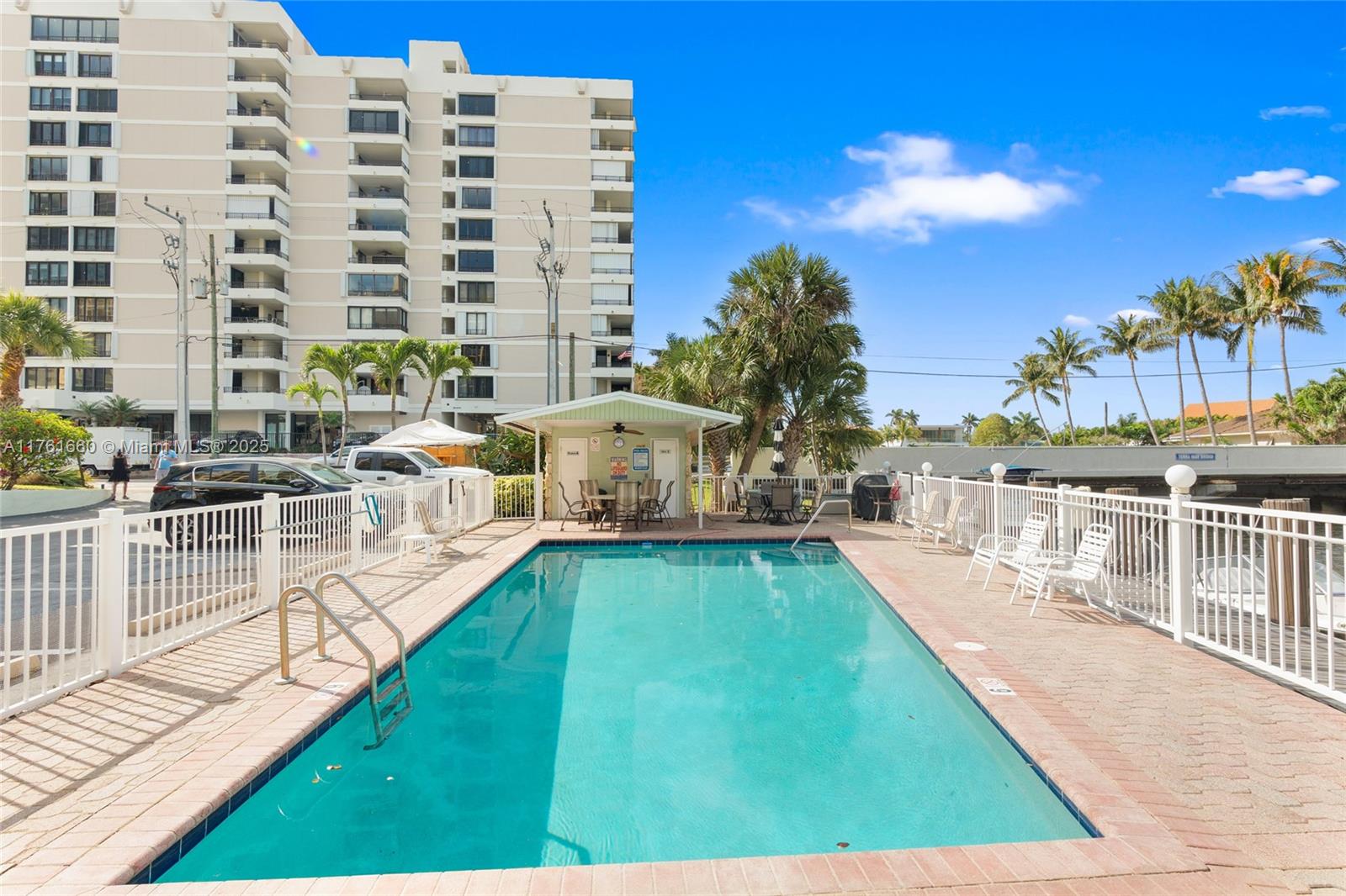MANOR CLUB CONDO - Residential