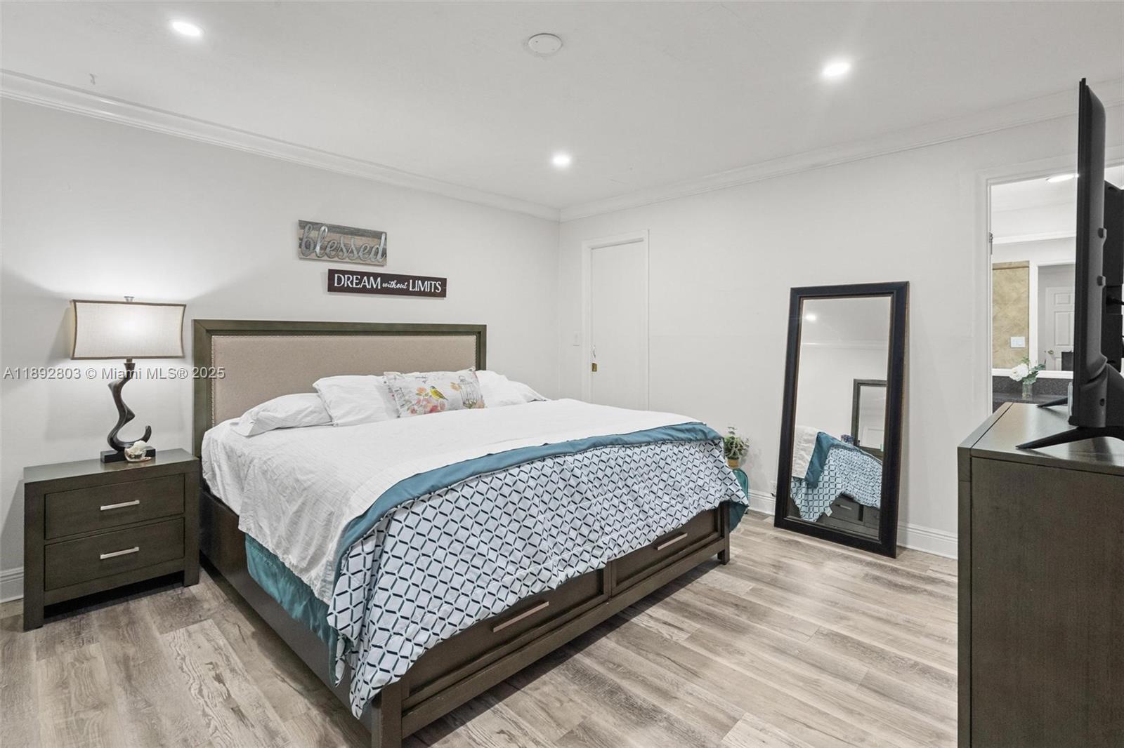 SUNRISE GOLF VILLAGE SEC - Residential