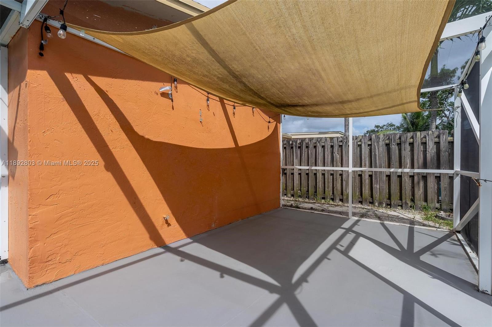 SUNRISE GOLF VILLAGE SEC - Residential