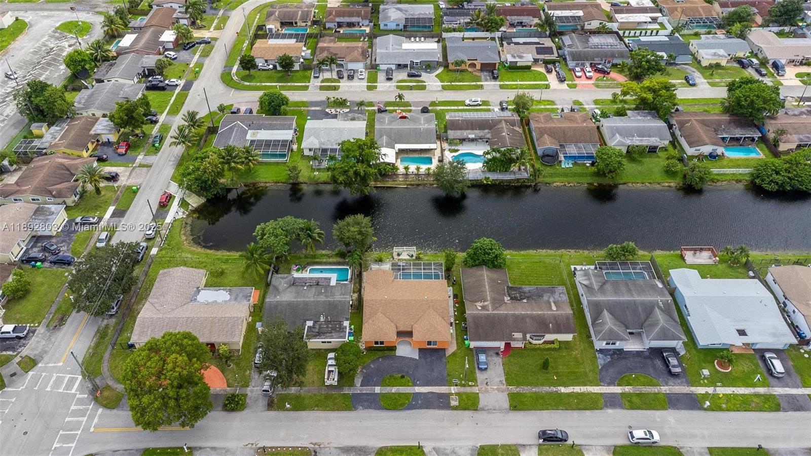 SUNRISE GOLF VILLAGE SEC - Residential