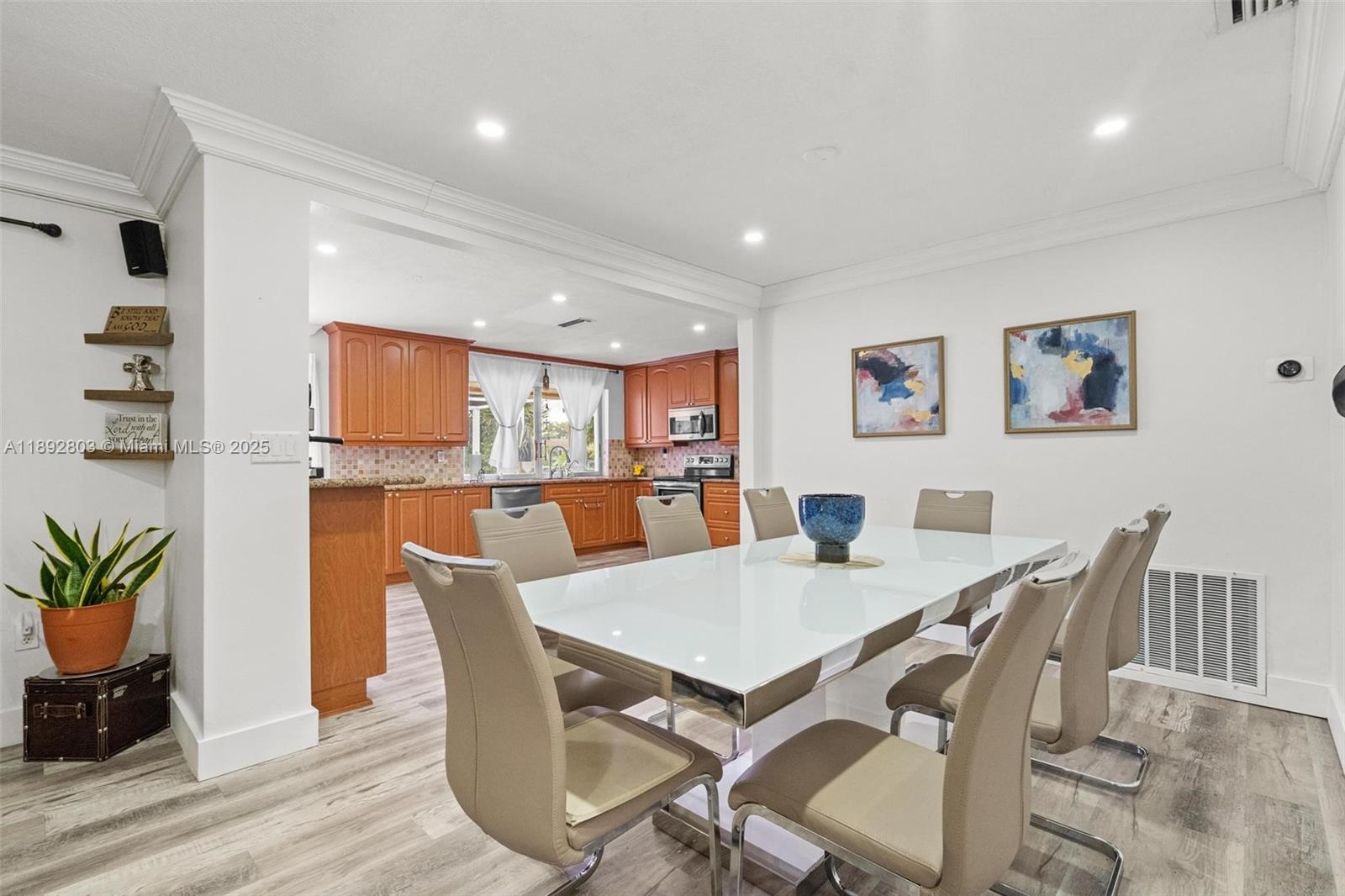 SUNRISE GOLF VILLAGE SEC - Residential