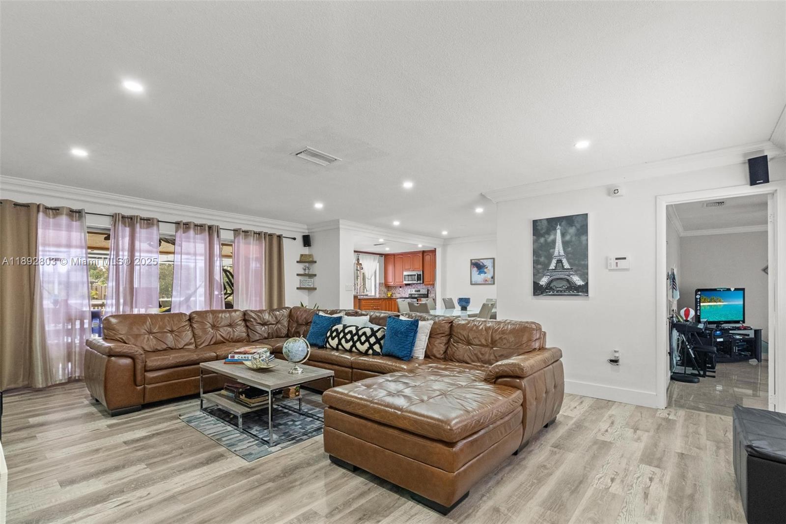 SUNRISE GOLF VILLAGE SEC - Residential