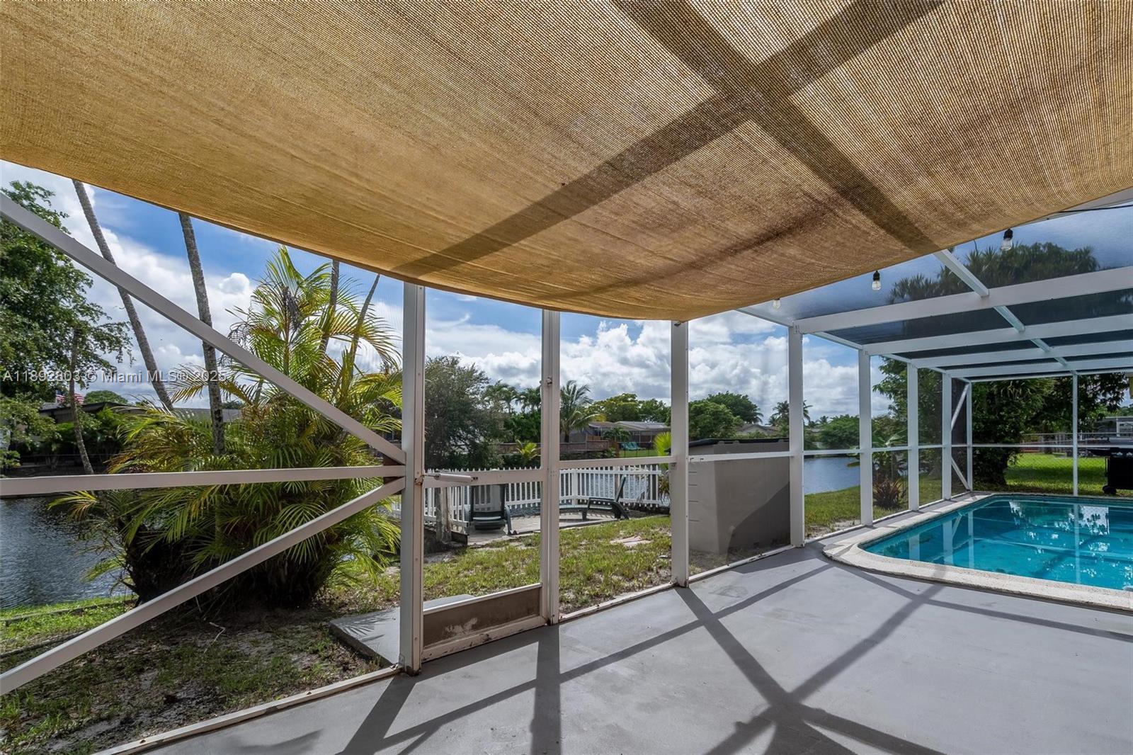 SUNRISE GOLF VILLAGE SEC - Residential
