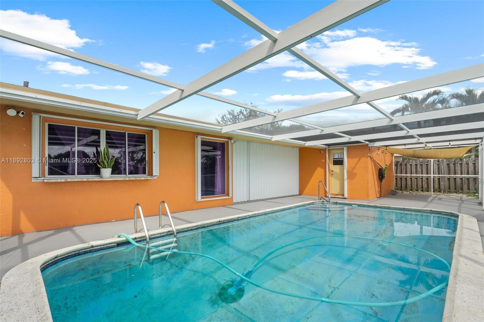 SUNRISE GOLF VILLAGE SEC - Residential