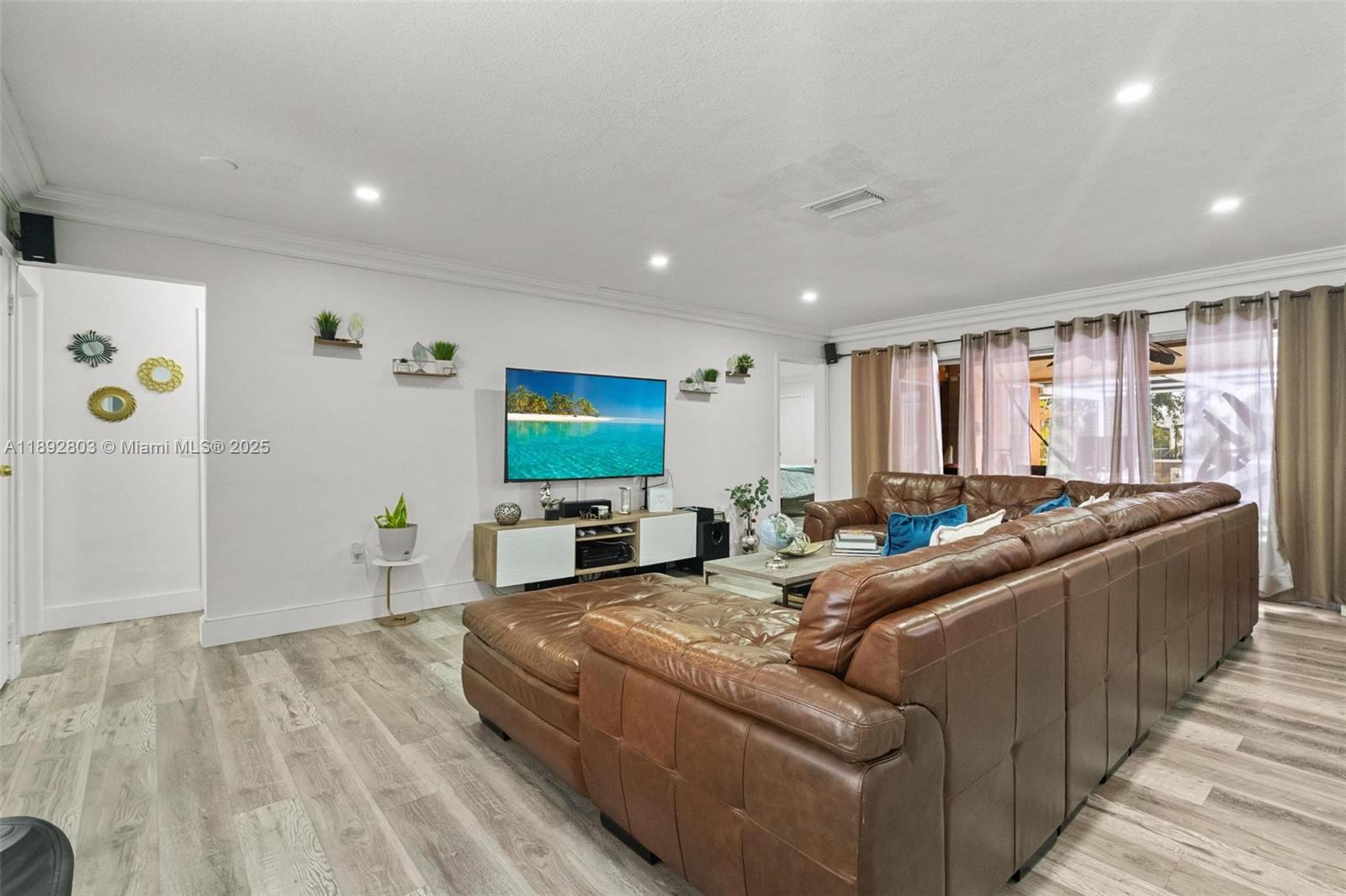 SUNRISE GOLF VILLAGE SEC - Residential