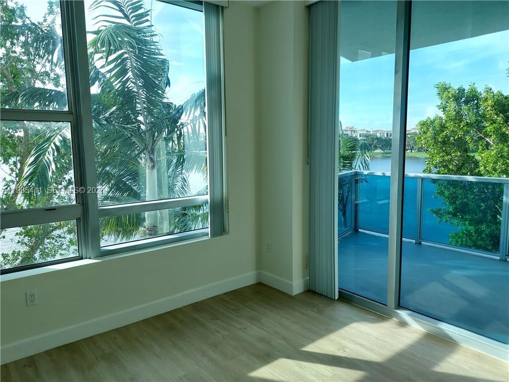 TAO SAWGRASS CONDOMINIUM - Residential