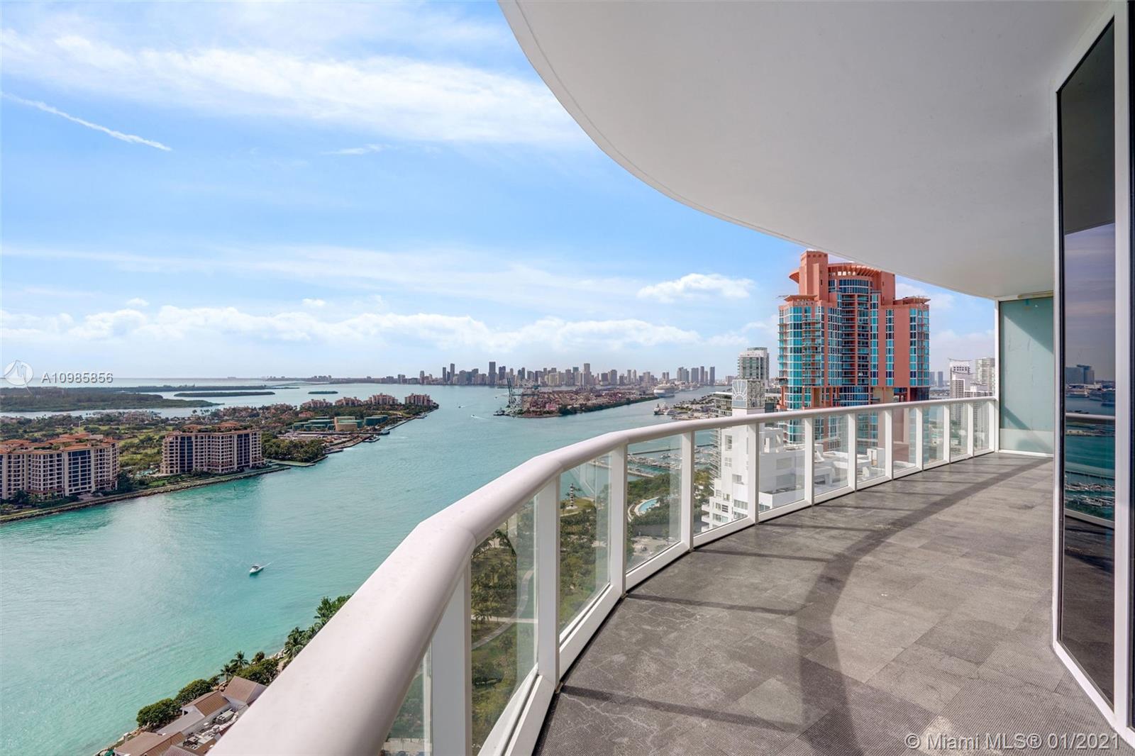 CONTINUUM ON SOUTH BEACH - Residential