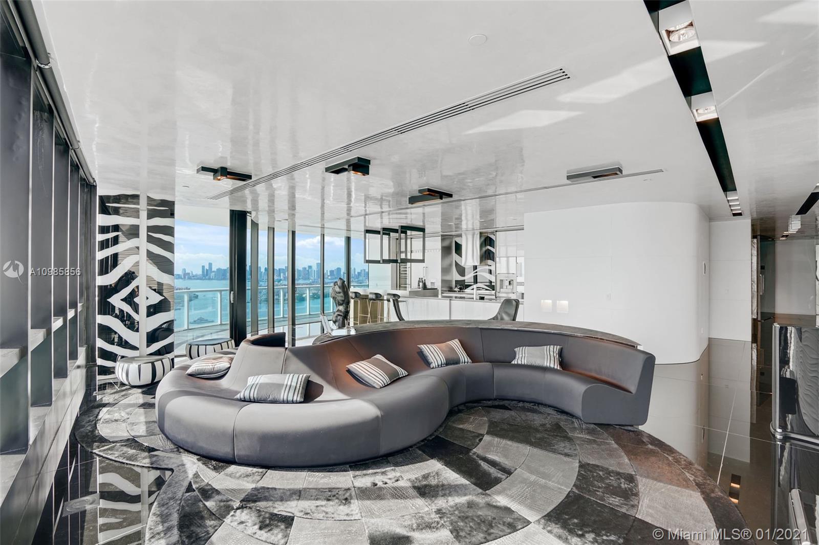 CONTINUUM ON SOUTH BEACH - Residential