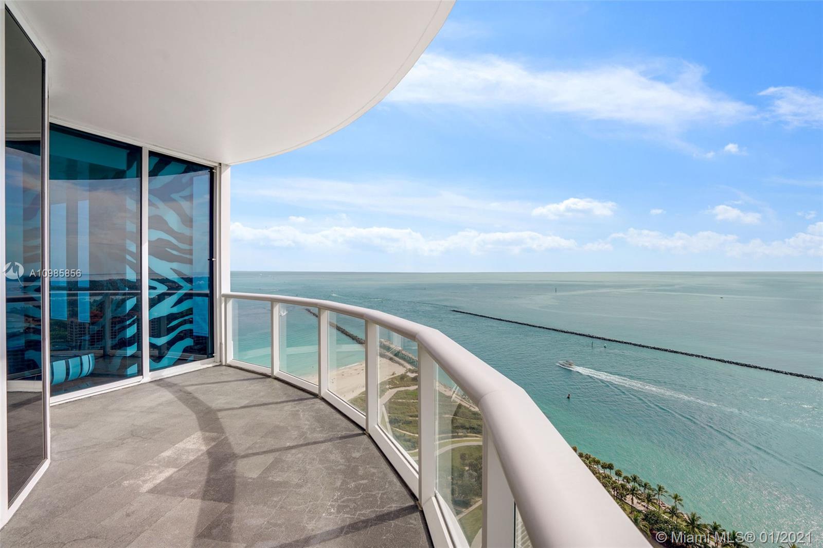 CONTINUUM ON SOUTH BEACH - Residential
