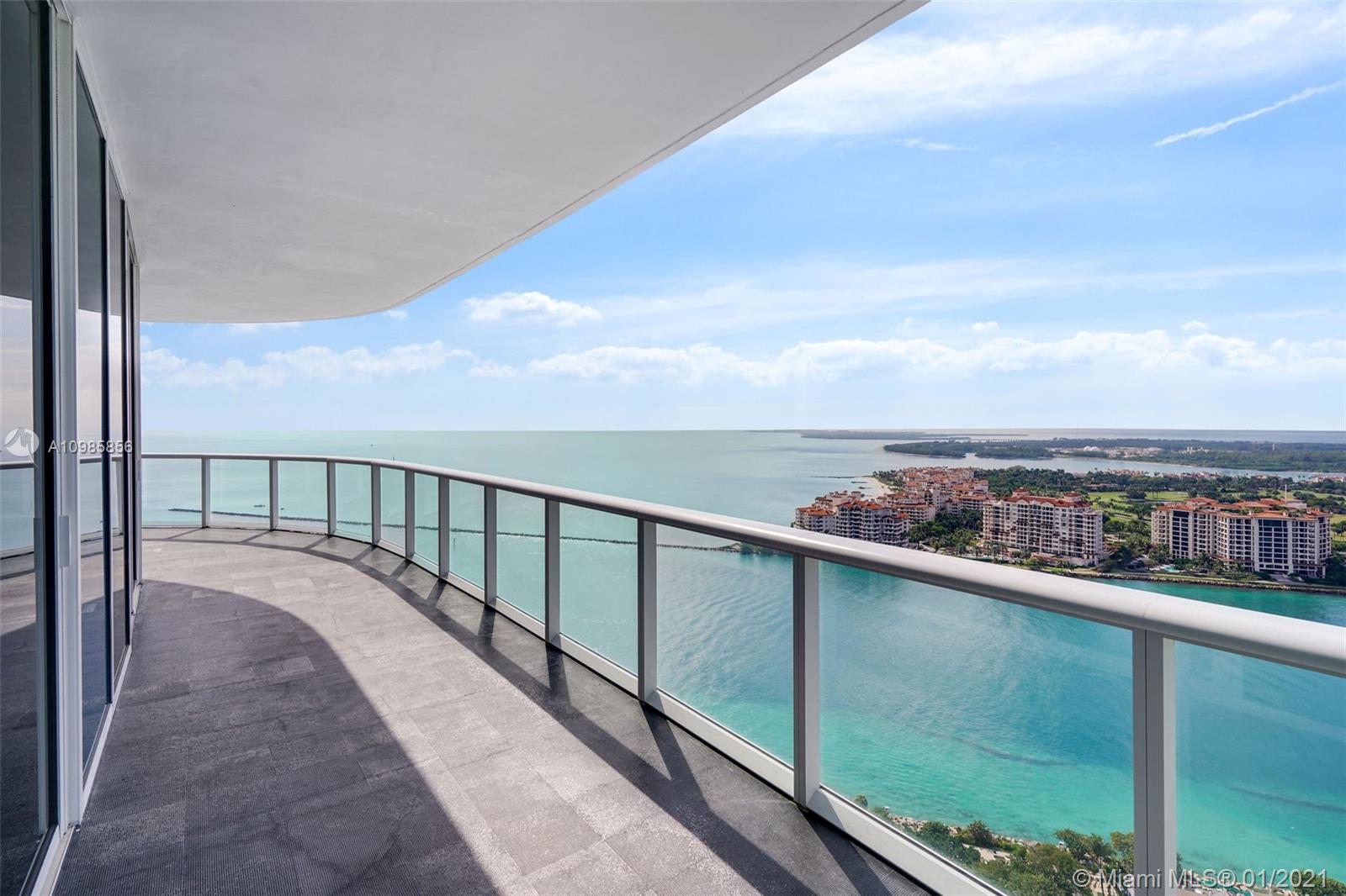 CONTINUUM ON SOUTH BEACH - Residential